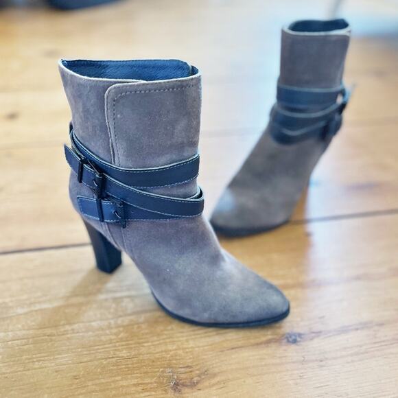 Nicole Faux Suede Heeled Ankle Boots Brown Tan Size 8 - Picture 2 of 11